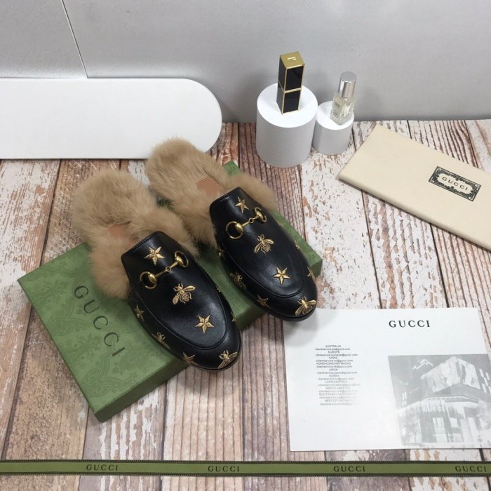 flat fur shoes, size 35-44, with box, SS70-813