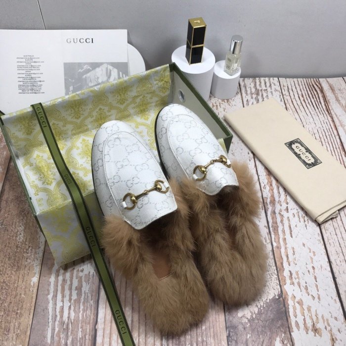 flat fur shoes, size 35-44, with box, SS70-806