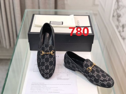 flat shoes  size 35-44,with box, SS60-780