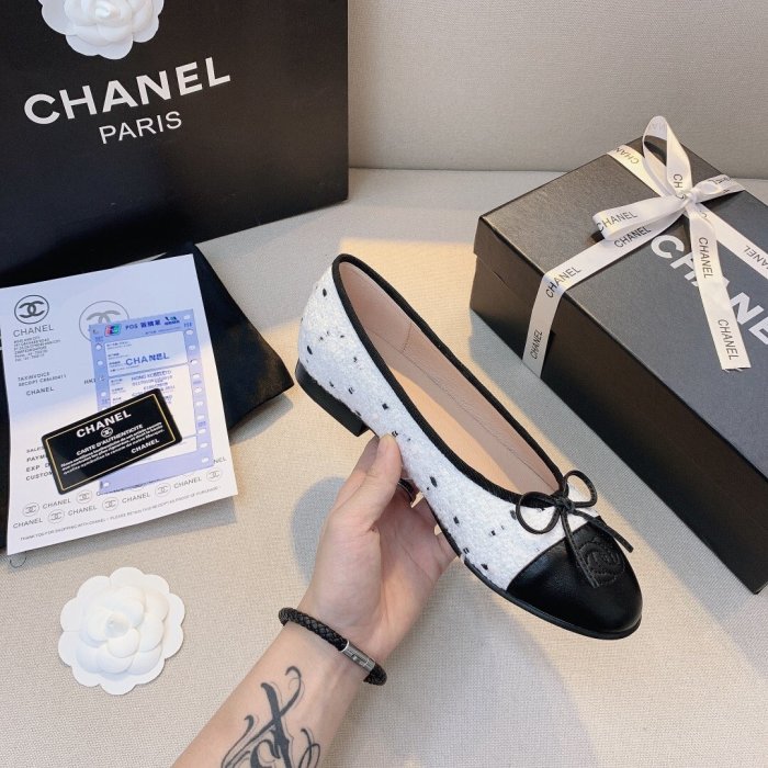 women flat ballet shoes, size 35-42,  with box, SS50-756