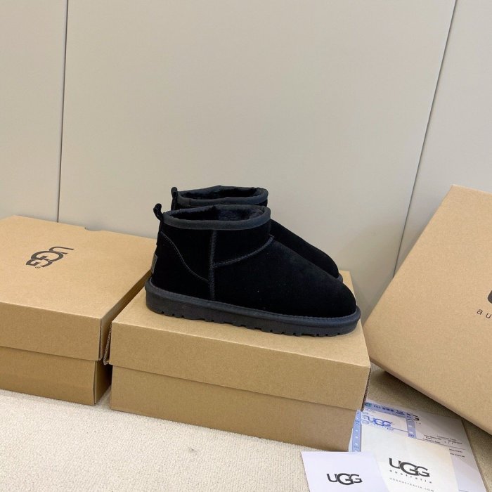 women fur boot shoes, size 35-44,  with box, SS50-743-745