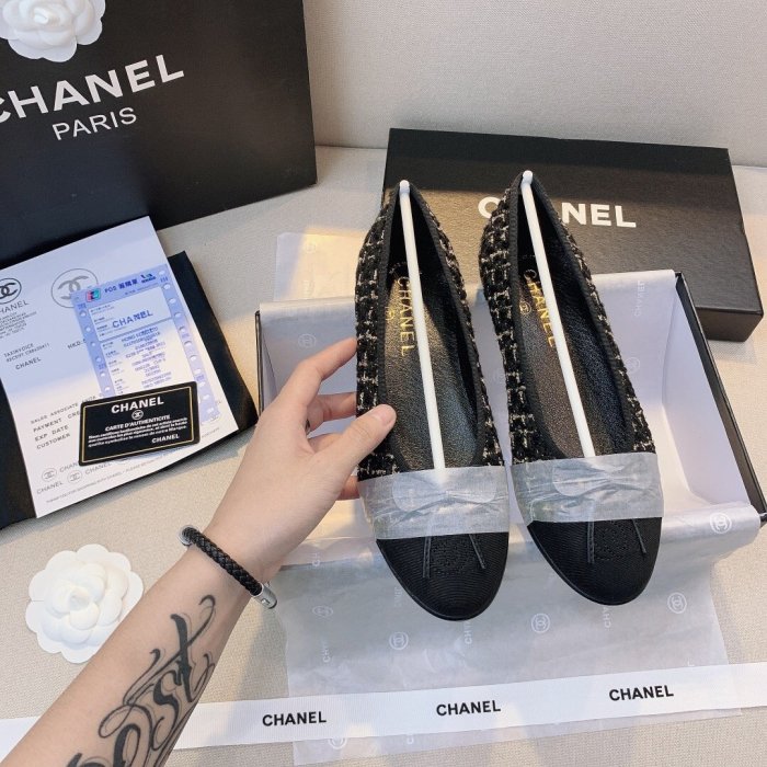women flat ballet shoes, size 35-42,  with box, SS50-755