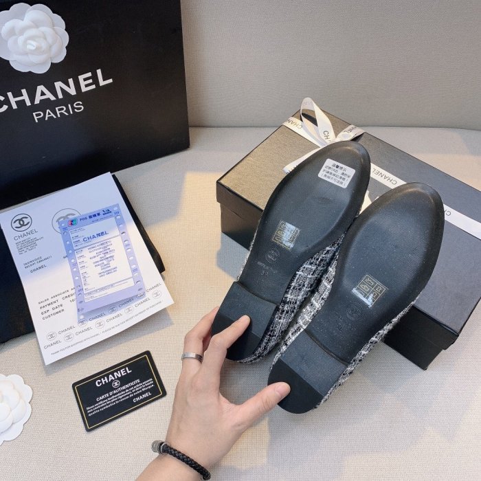 women flat ballet shoes, size 35-42,  with box, SS50-786