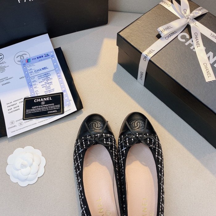 women flat ballet shoes, size 35-42,  with box, SS50-757