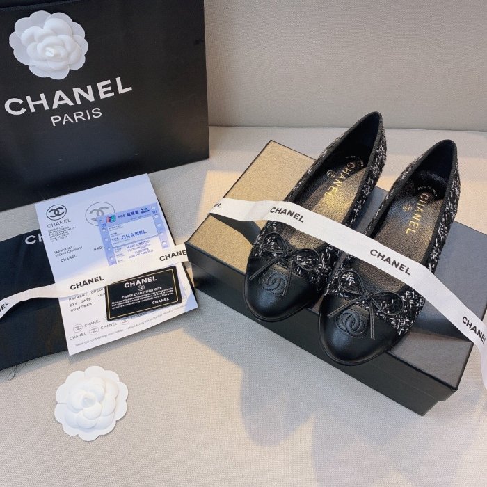 women flat ballet shoes, size 35-42,  with box, SS50-758