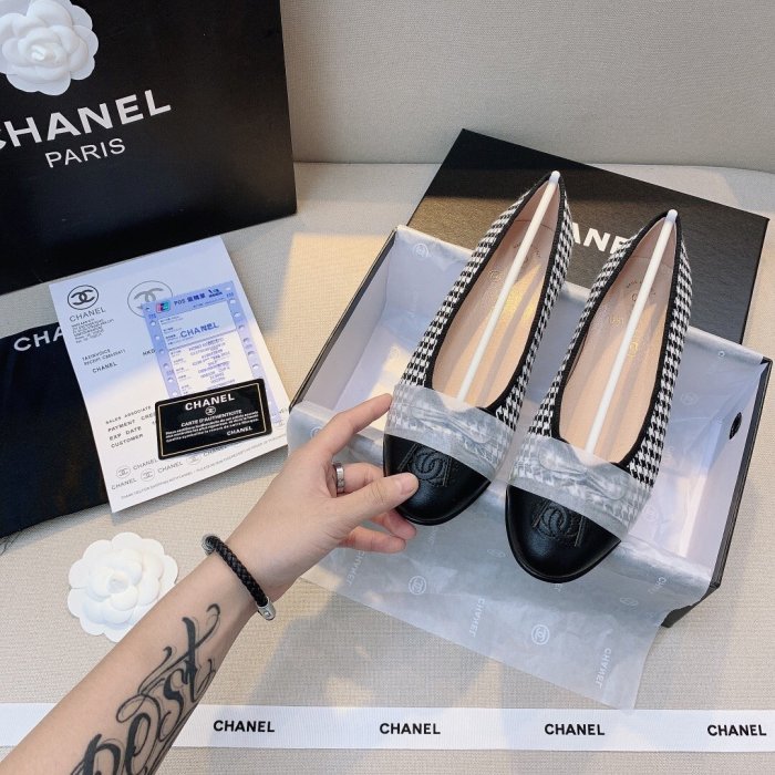 women flat ballet shoes, size 35-42,  with box, SS50-776
