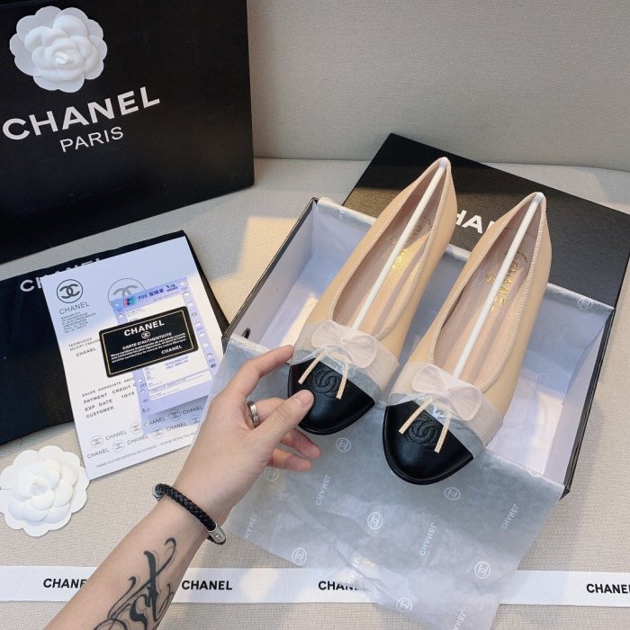 women flat ballet shoes, size 35-42,  with box, SS50-772