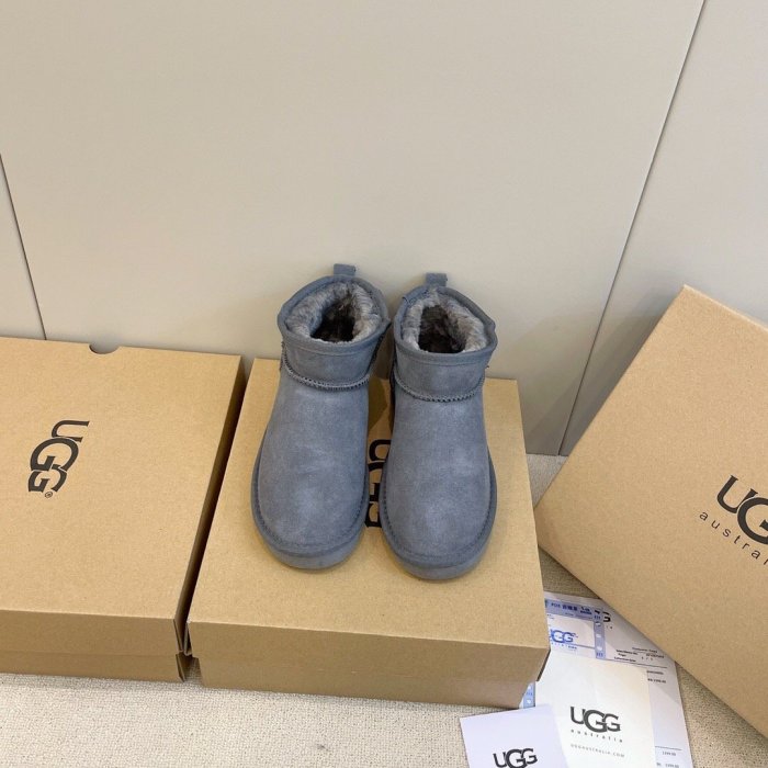 women fur boot shoes, size 35-44,  with box, SS50-743-745