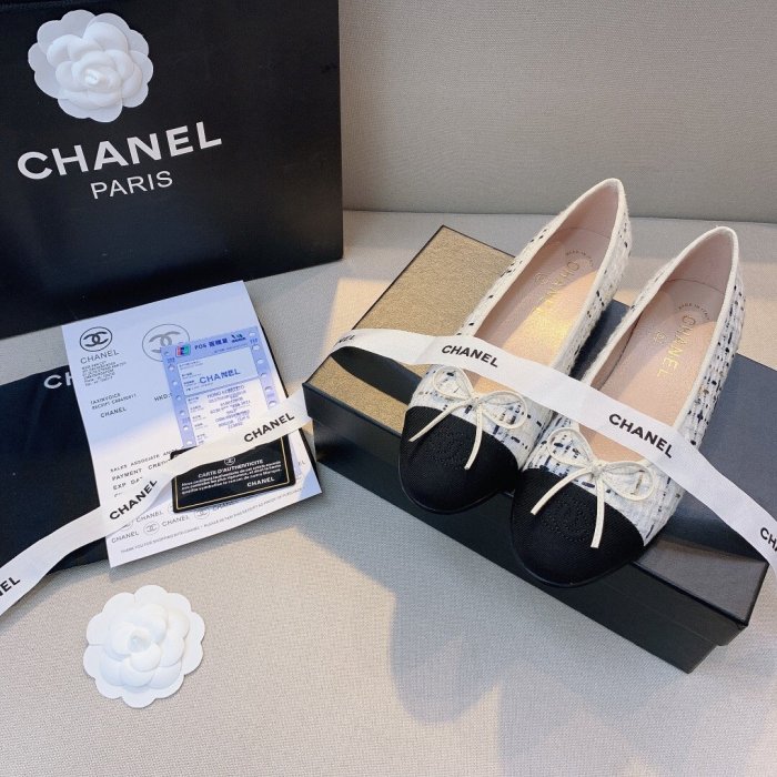 women flat ballet shoes, size 35-42,  with box, SS50-761