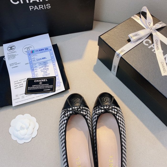women flat ballet shoes, size 35-42,  with box, SS50-776