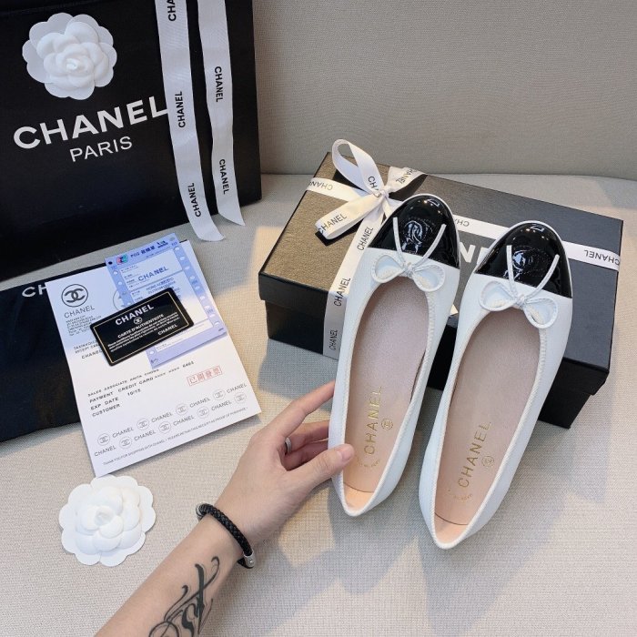 women flat ballet shoes, size 35-42,  with box, SS50-779