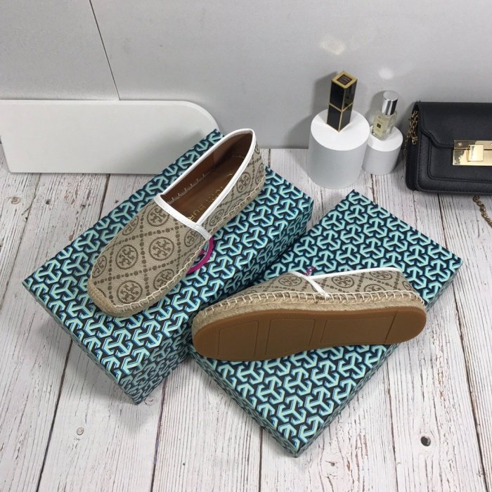 Women flat shoes, size 35-40, with box, SS60-991-993