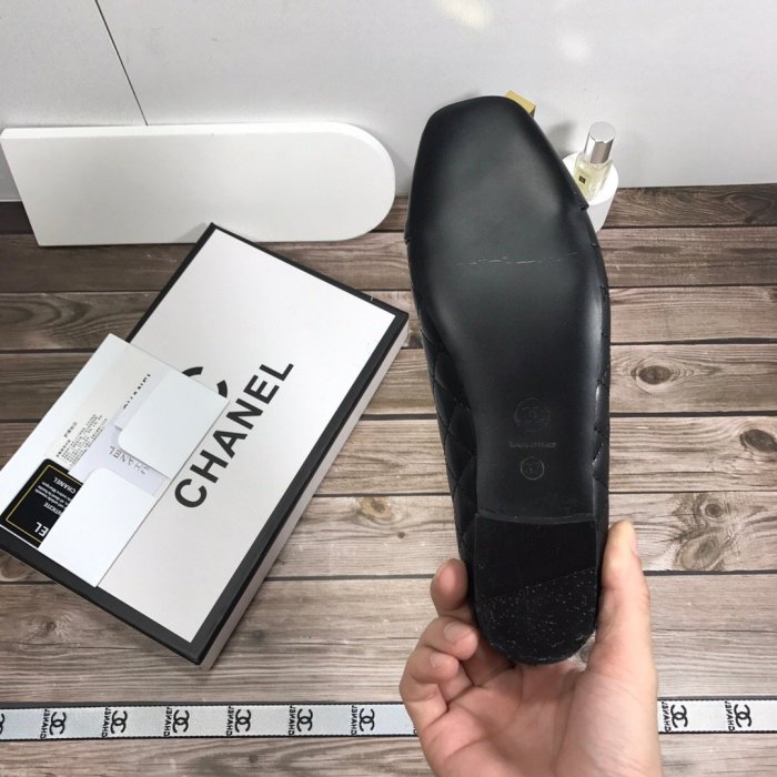 Women flat shoes, size 35-40, with box, SS60-975-976