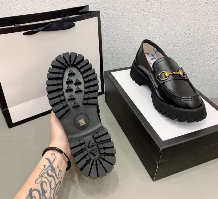 women flat shoes, size 35-39, with box , SS60-1039
