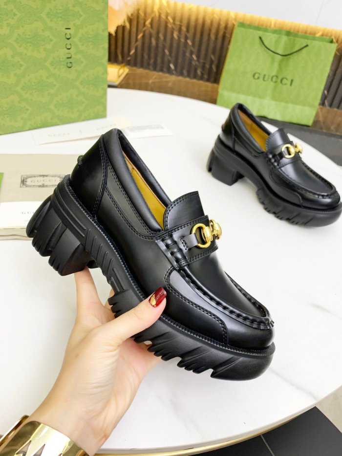 women flat shoes, size 35-41, with box , SS70-924-926