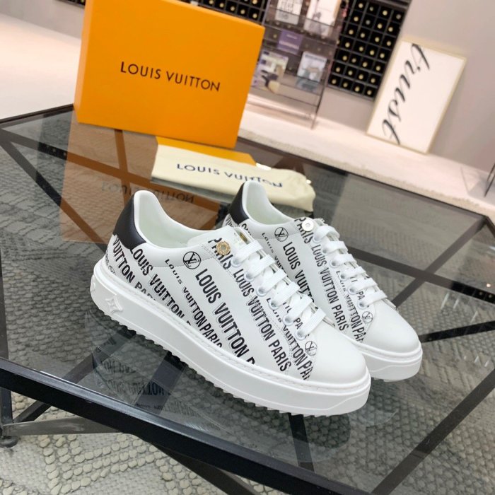 Women flat sneakers shoes, size 35-41, with box, SS70-1017
