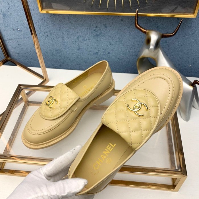 Women flat shoes, size 35-40, with box , SS70-951-953