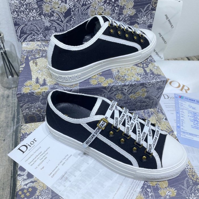 Women flat shoes, size 35-42, with box , SS70-990-993