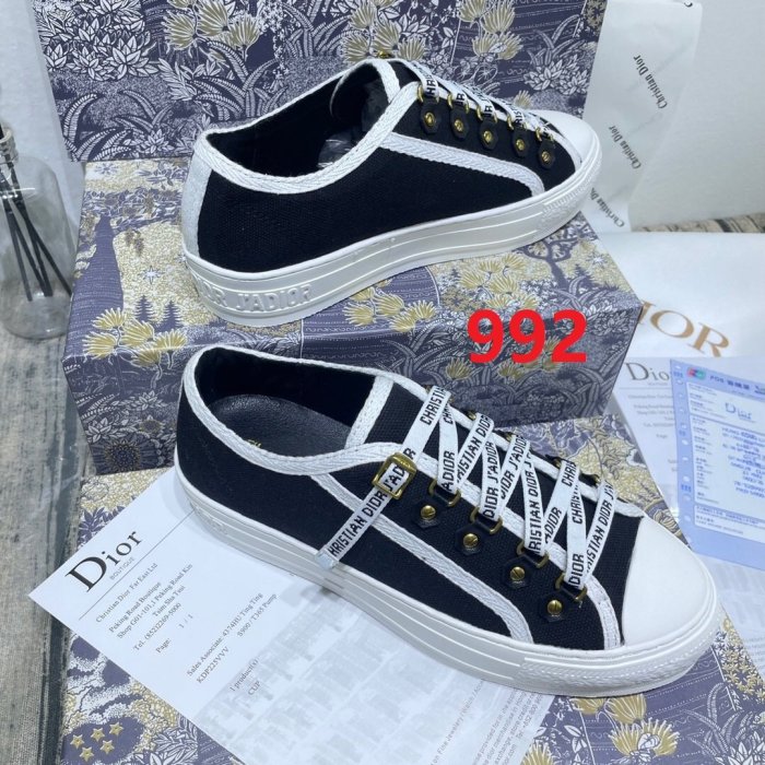 Women flat shoes, size 35-42, with box , SS70-990-993