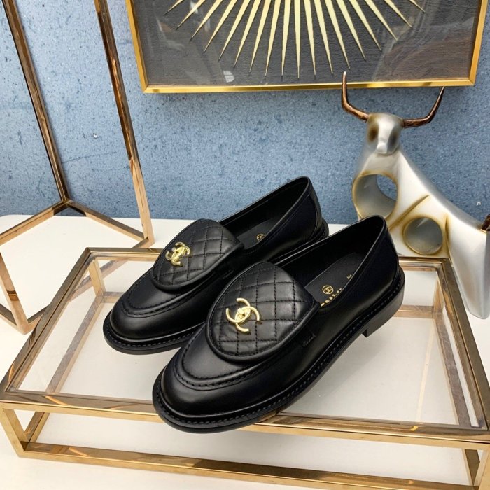 Women flat shoes, size 35-40, with box , SS70-951-953