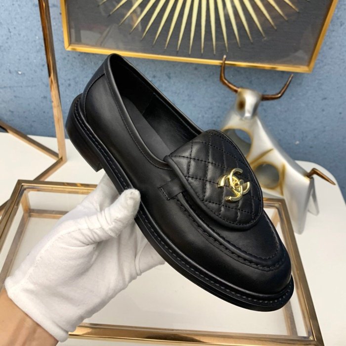Women flat shoes, size 35-40, with box , SS70-951-953