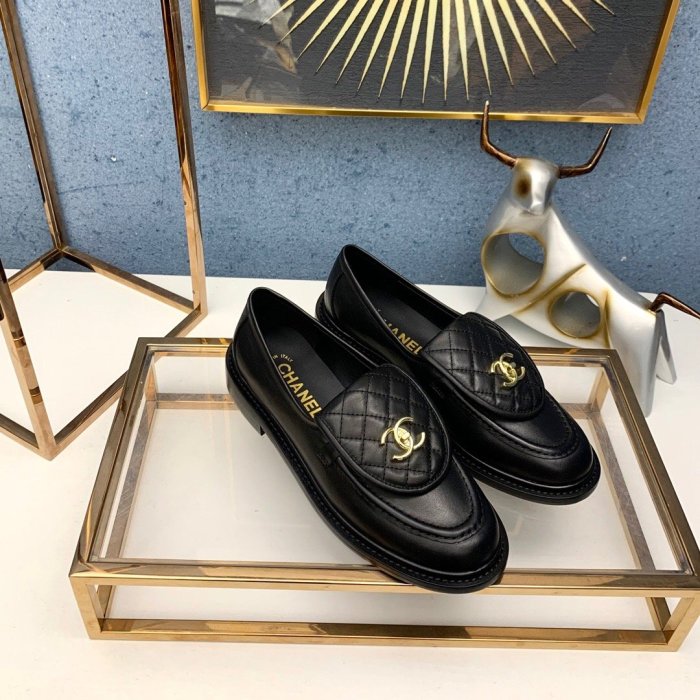 Women flat shoes, size 35-40, with box , SS70-951-953