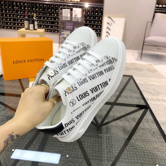Women flat sneakers shoes, size 35-41, with box, SS70-1017
