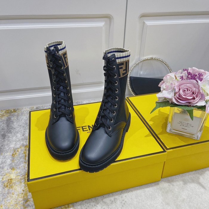 women boot shoes, size 35-40, with box, SS88-355-357