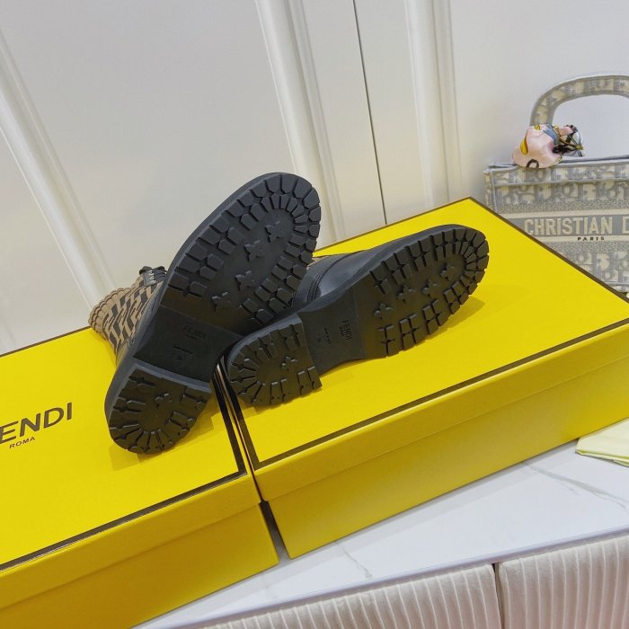 women boot shoes, size 35-40, with box, SS88-355-357