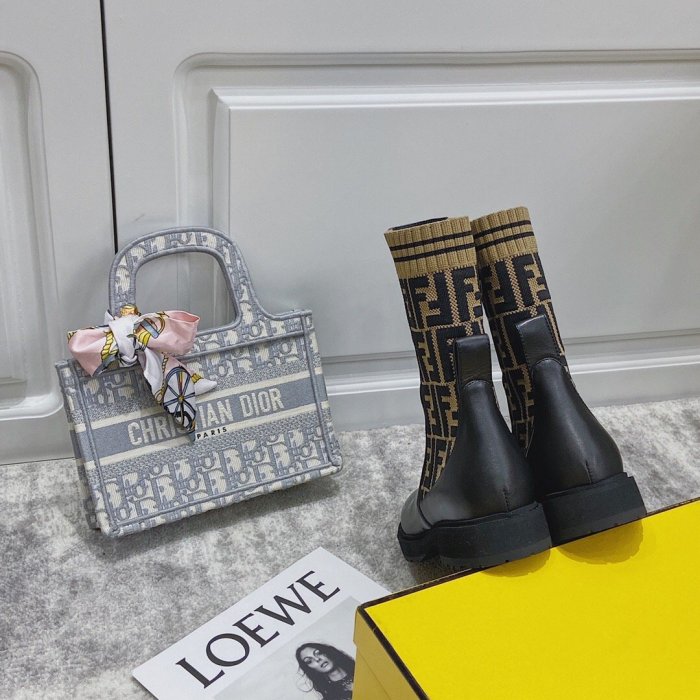 women boot shoes, size 35-40, with box, SS88-355-357