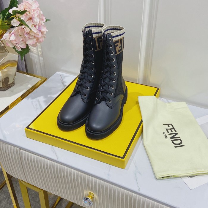 women boot shoes, size 35-40, with box, SS88-355-357