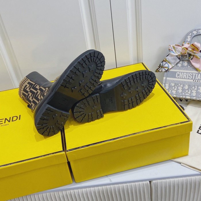 women boot shoes, size 35-40, with box, SS88-355-357