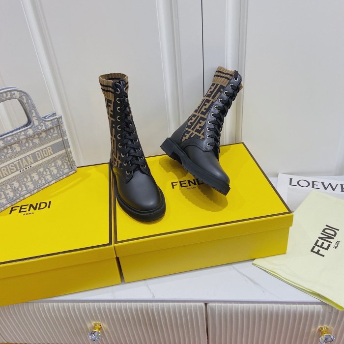 women boot shoes, size 35-40, with box, SS88-355-357
