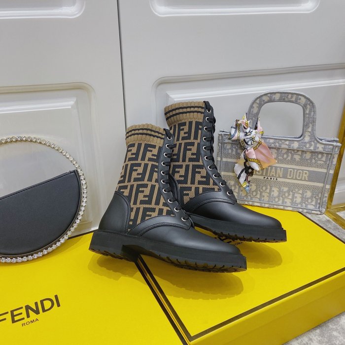 women boot shoes, size 35-40, with box, SS88-355-357