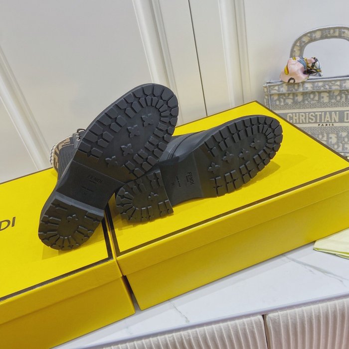 women boot shoes, size 35-40, with box, SS88-355-357