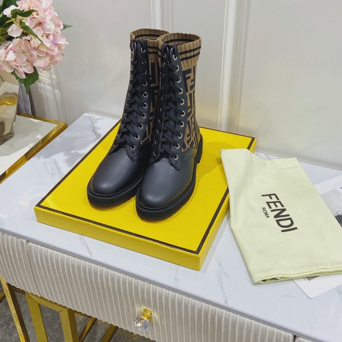 women boot shoes, size 35-40, with box, SS88-355-357