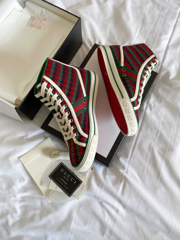 Women men flat shoes, size 35-45, with box , SS88-354