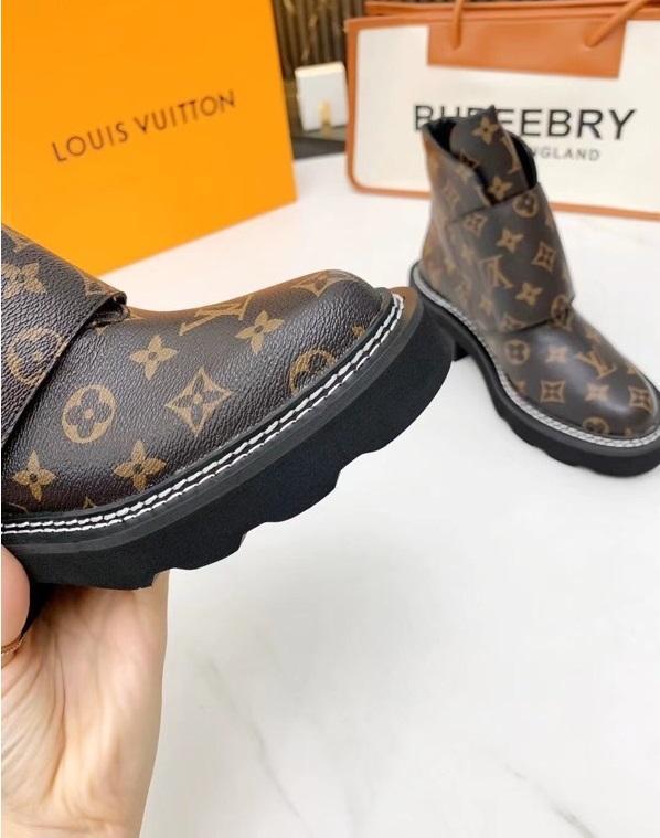 women boot shoes, size 35-40, with box, SS110-111