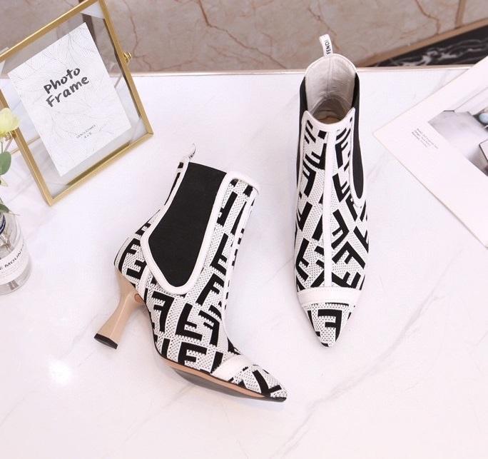 women boot shoes, size 35-41, with box, SS110-124-126