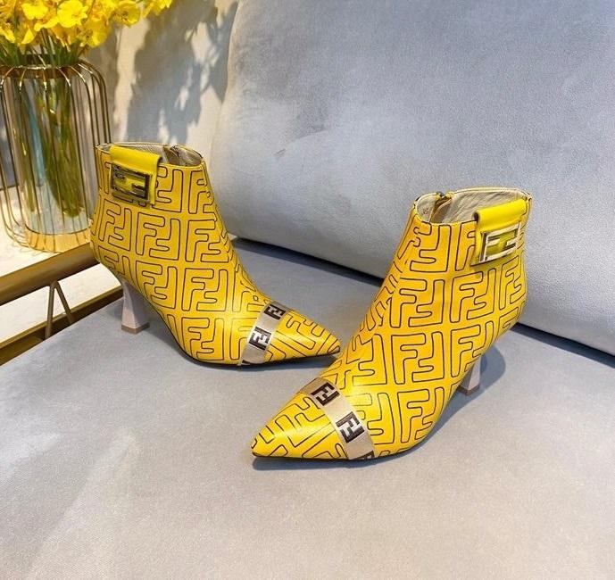 women boot shoes, size 35-41, with box, SS110-119-122