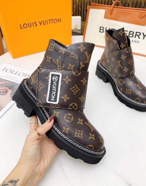 women boot shoes, size 35-40, with box, SS110-111