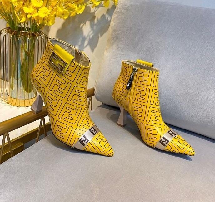 women boot shoes, size 35-41, with box, SS110-119-122
