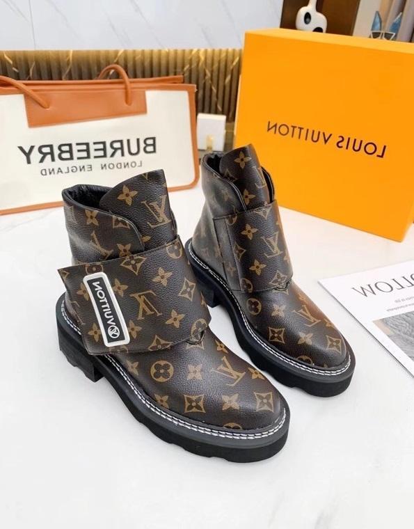 women boot shoes, size 35-40, with box, SS110-111