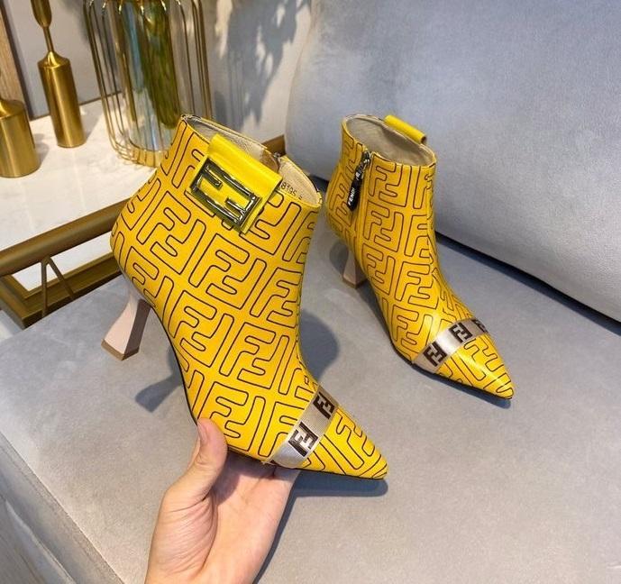 women boot shoes, size 35-41, with box, SS110-119-122