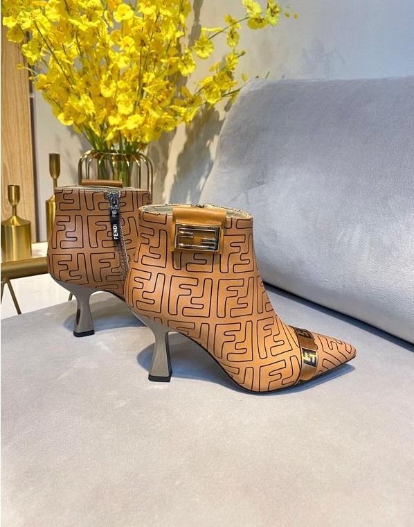 women boot shoes, size 35-41, with box, SS110-119-122