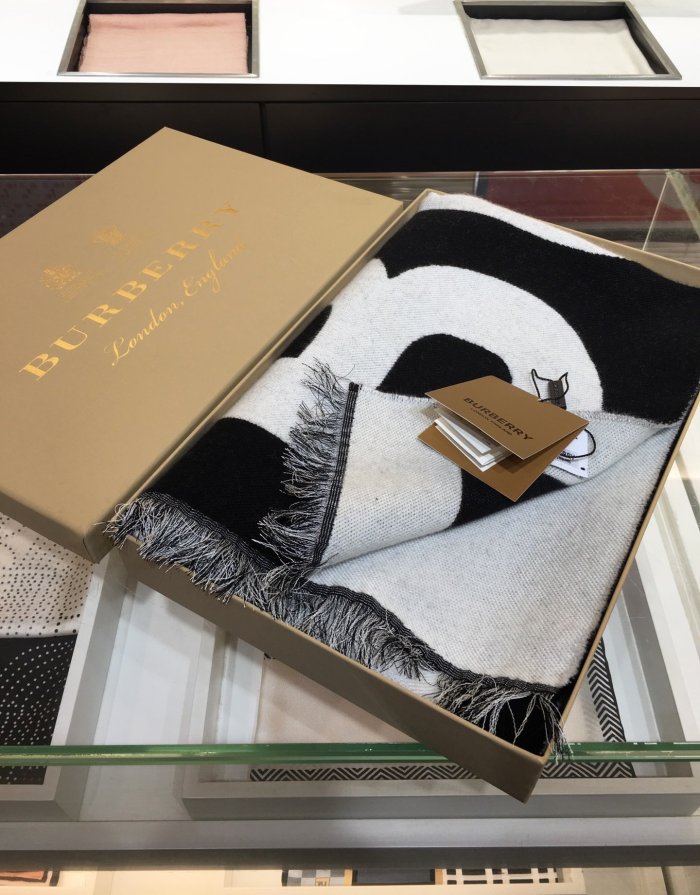 cashmere cotton scarf ,size:188x33cm,no box. SF25-1131-1133