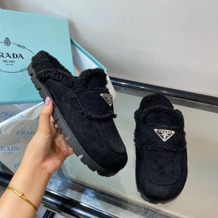 Women flat shoes, size 35-40, with box, SS60-1068-1069