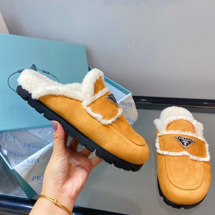 Women flat shoes, size 35-40, with box, SS60-1068-1069