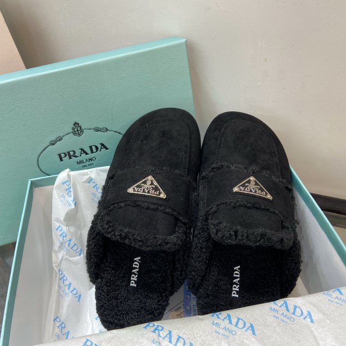 Women flat shoes, size 35-40, with box, SS60-1068-1069