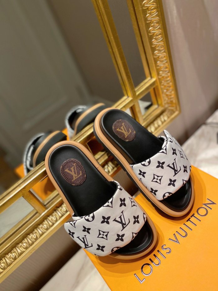 Women flat shoes, size 35-41, with box, SS60-1076-1079